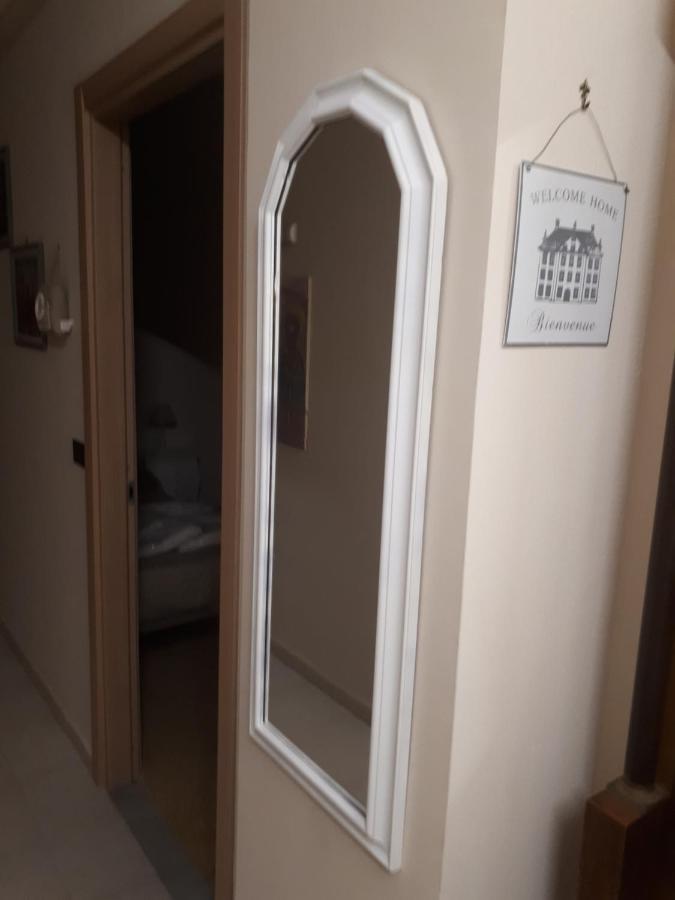 Salerno Centraal Apartment Εξωτερικό φωτογραφία