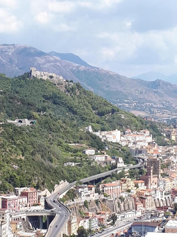 Salerno Centraal Apartment Εξωτερικό φωτογραφία