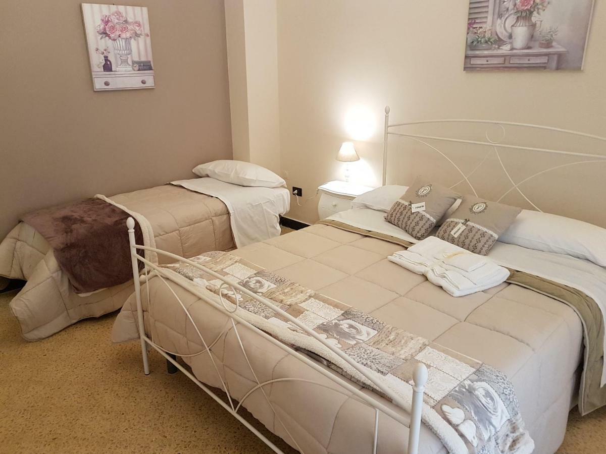 Salerno Centraal Apartment Εξωτερικό φωτογραφία