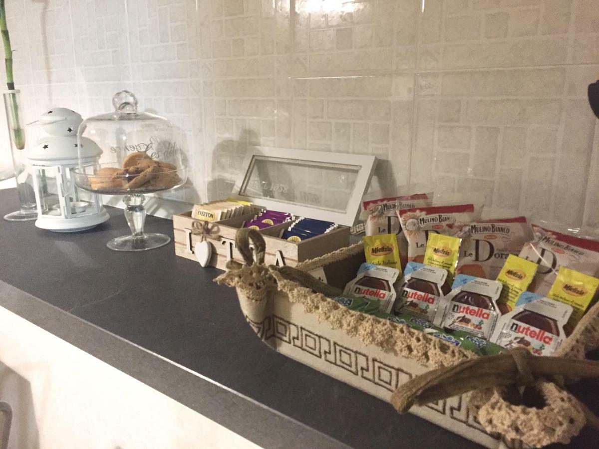 Salerno Centraal Apartment Εξωτερικό φωτογραφία